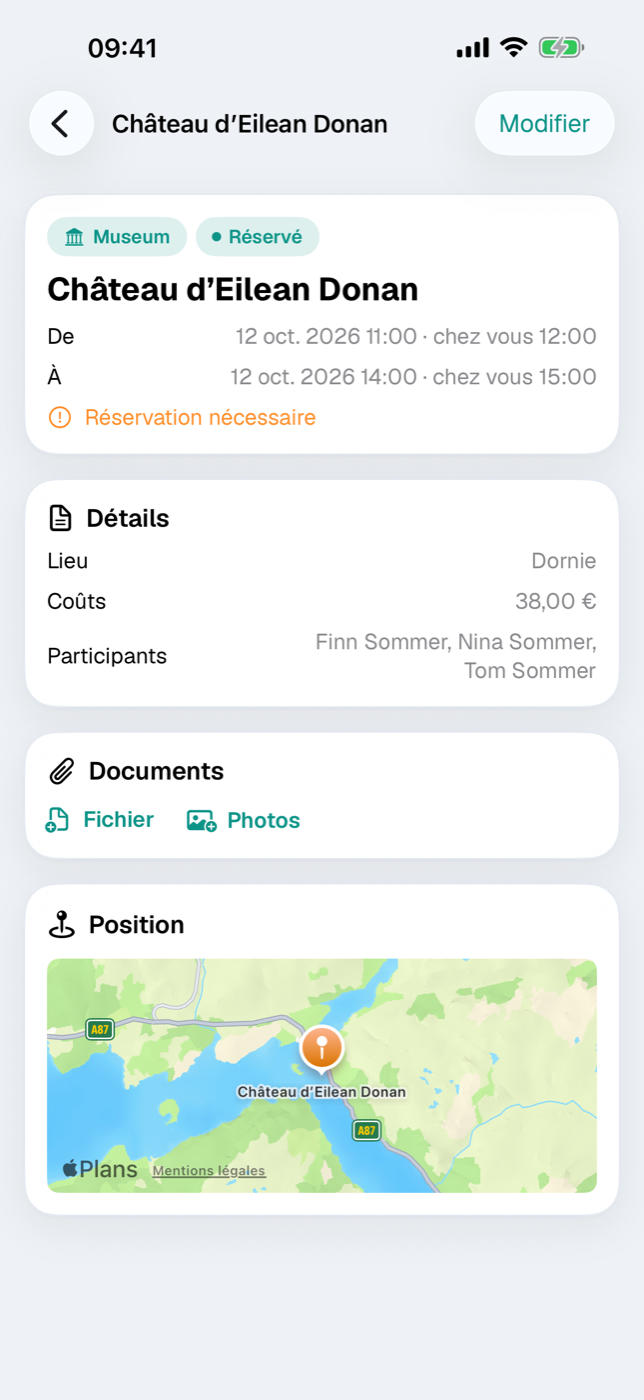 Détail d’une activité avec carte d’en-tête, carte des détails et carte du lieu